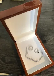 Open wooden eMemorybox